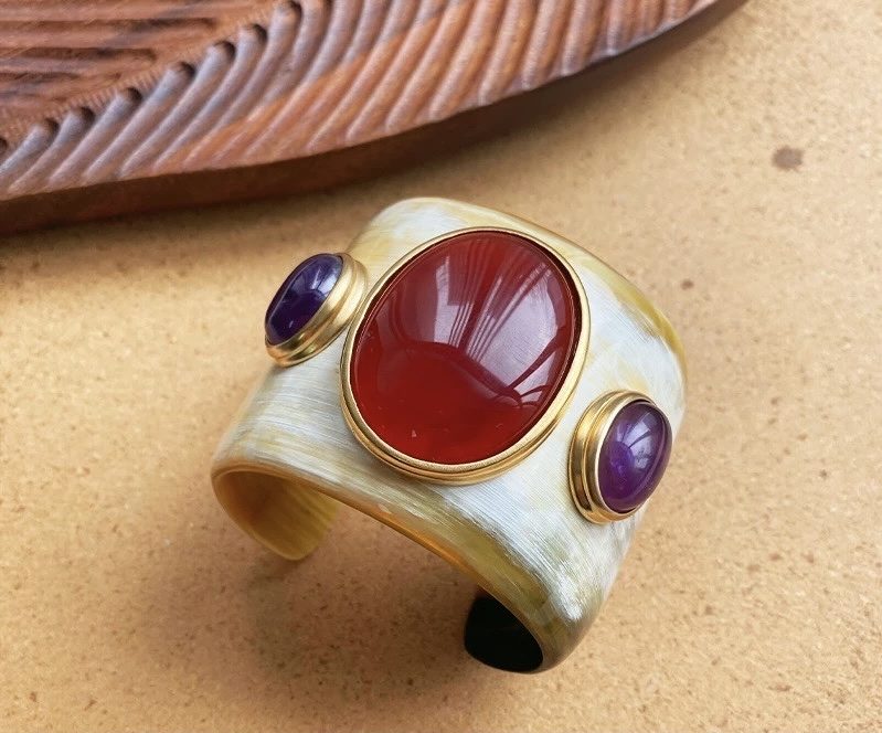 Gaia III — Carnelian & Amethyst