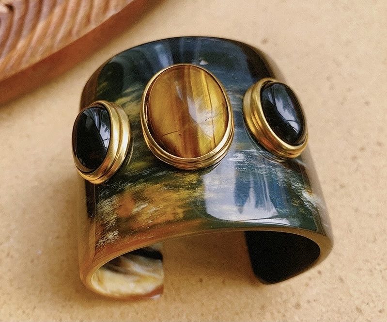 Gaia III — Tiger's Eye & Onyx